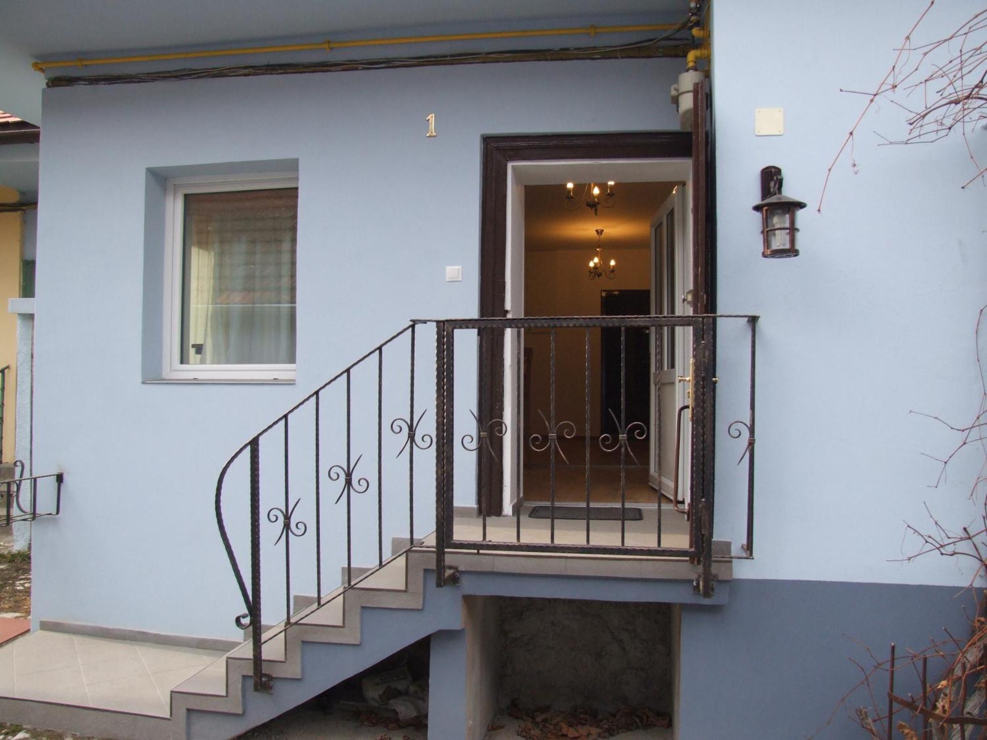 Hotel Blue House Brașov Exterior foto